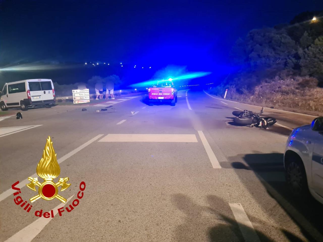 Scontro furgone-moto al bivio per Porto Cervo: grave un 27enne di Arzachena