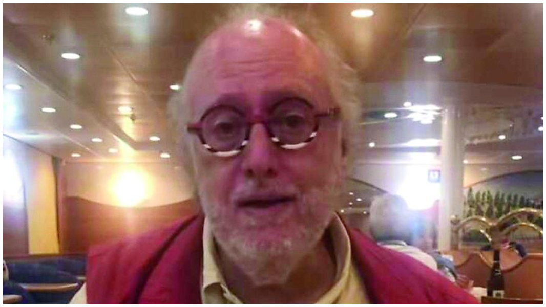 Traghetti Moby, Edoardo Raspelli: «Prezzi da ristorante stellato per ravioli crudi e gelidi. I disagi non si contano»