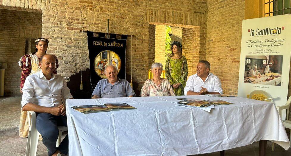 Oltre 23 quintali di tortellini fatti a mano: ecco la sagra a Castelfranco