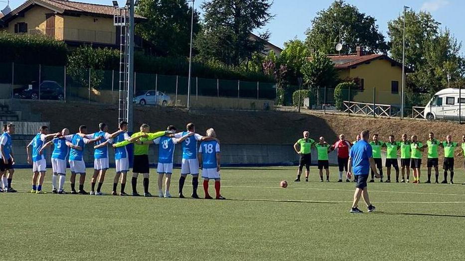 Serramazzoni, le vecchie glorie tornano in campo e si scatena il tifo