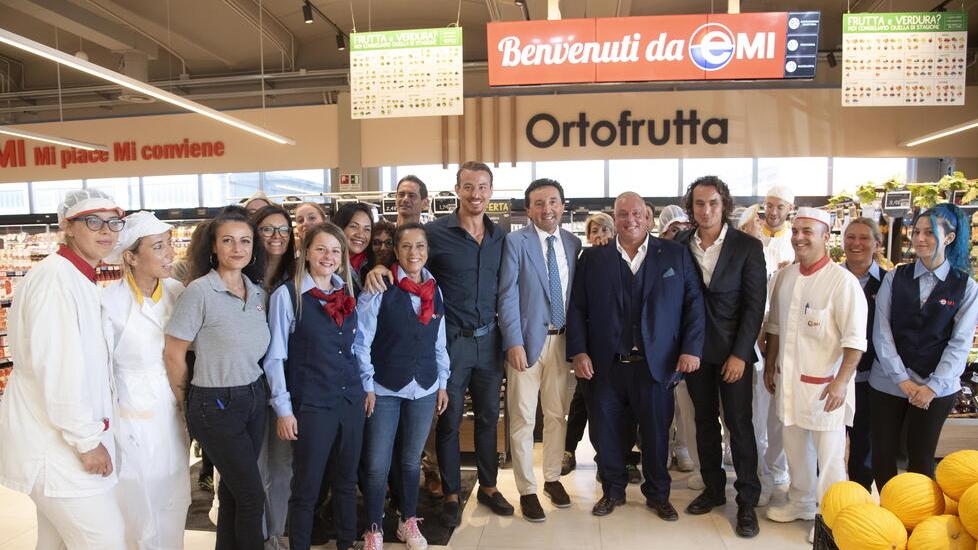 Un momento della inaugurazione (foto Agenzia Bf)