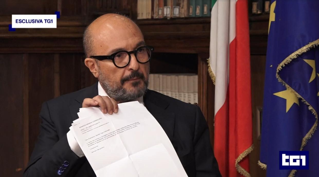 
	Il ministro Sangiuliano durante l'intervista al Tg1

