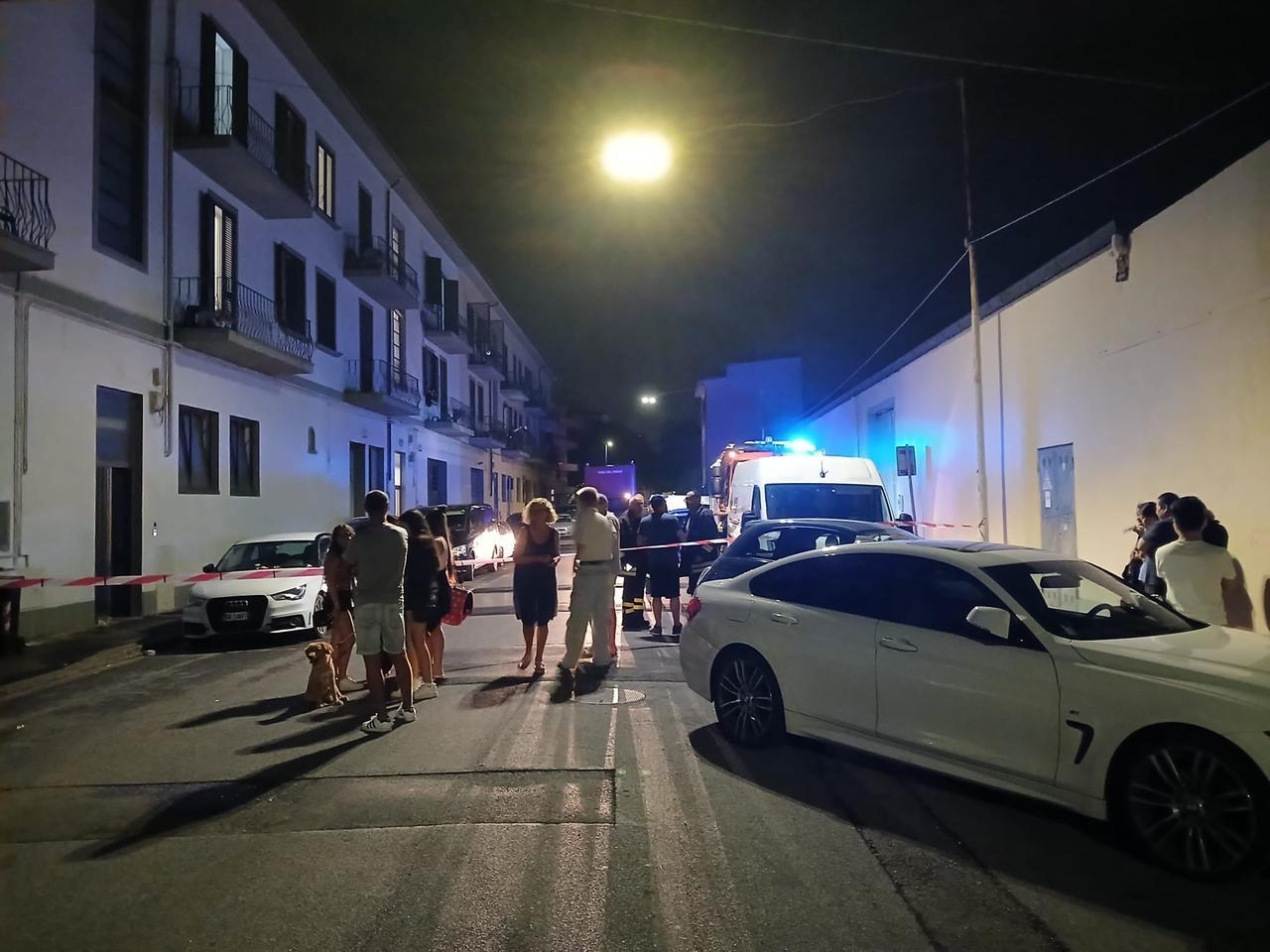 
	L'intervento delle forze dell'ordine in via Cortesi

