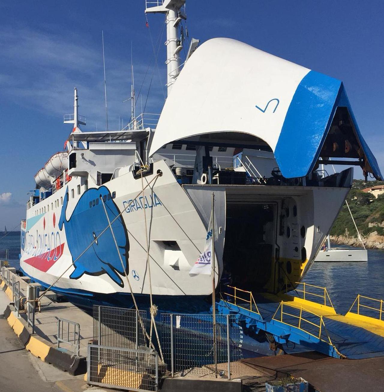 
	La nave Giraglia della Moby&nbsp;

