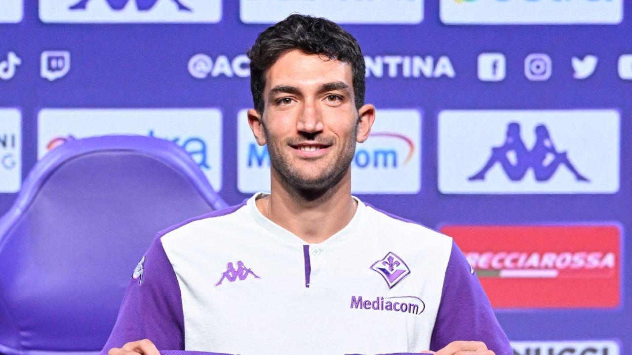Danilo Cataldi con la sua maglia col numero 32