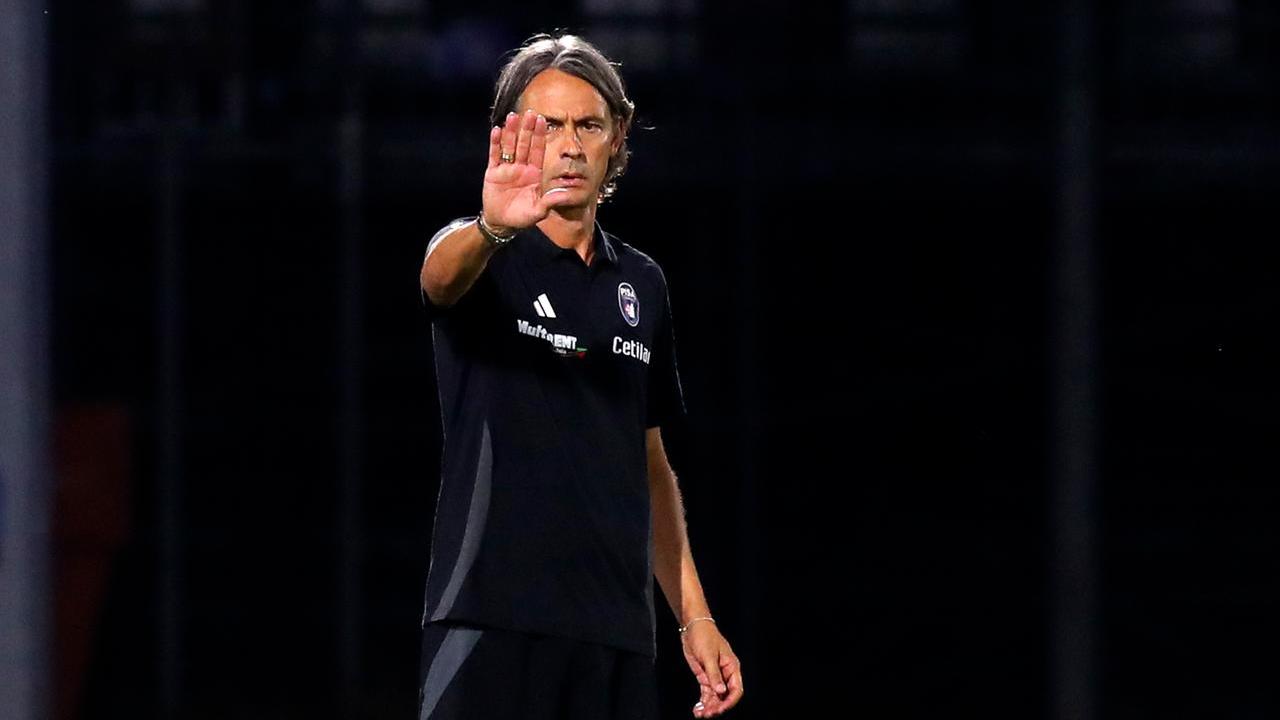 L'allenatore del Pisa Filippo Inzaghi