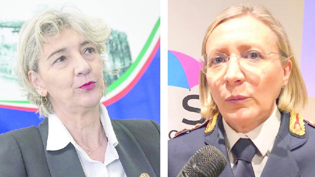 A sinistra la questora Giusy Stellino, a destra la nuova vicaria Lorena La Spina