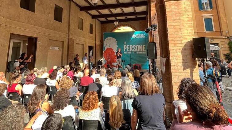 «La scuola sia palestra di pensiero. Prof, liberatevi dalla burocrazia»