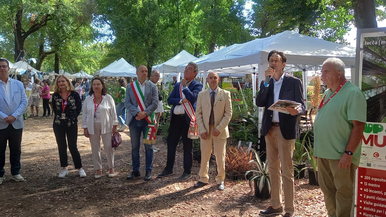 Il momento della inaugurazione di Murabilia