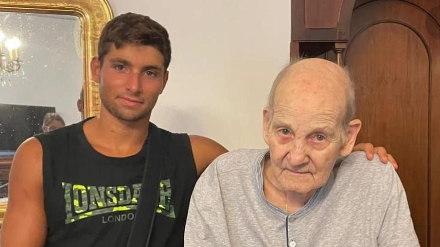 Gabriele Catta con nonno Gino Mascia