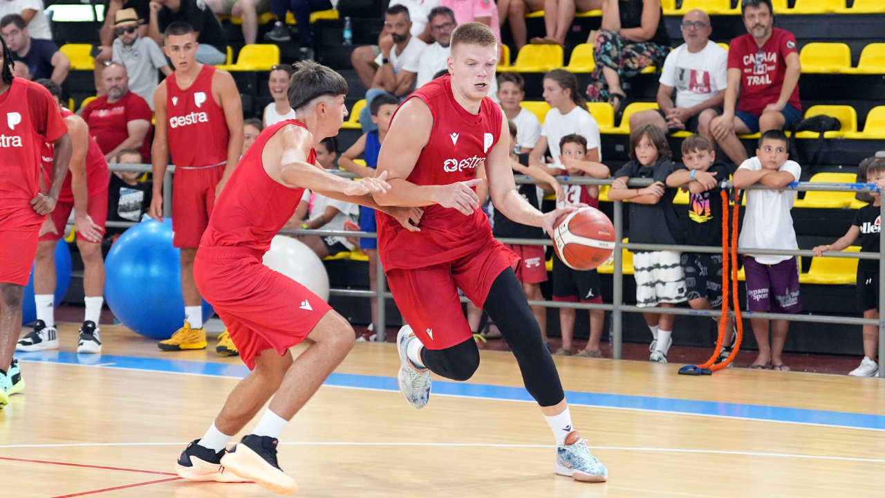 Karlis Silins in allenamento al PalaMelo di Quarrata (foto Nucci)