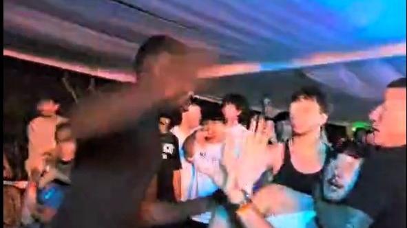 Rissa al Touch di Alghero: indagato il trentenne che tirò un pugno a un ragazzo