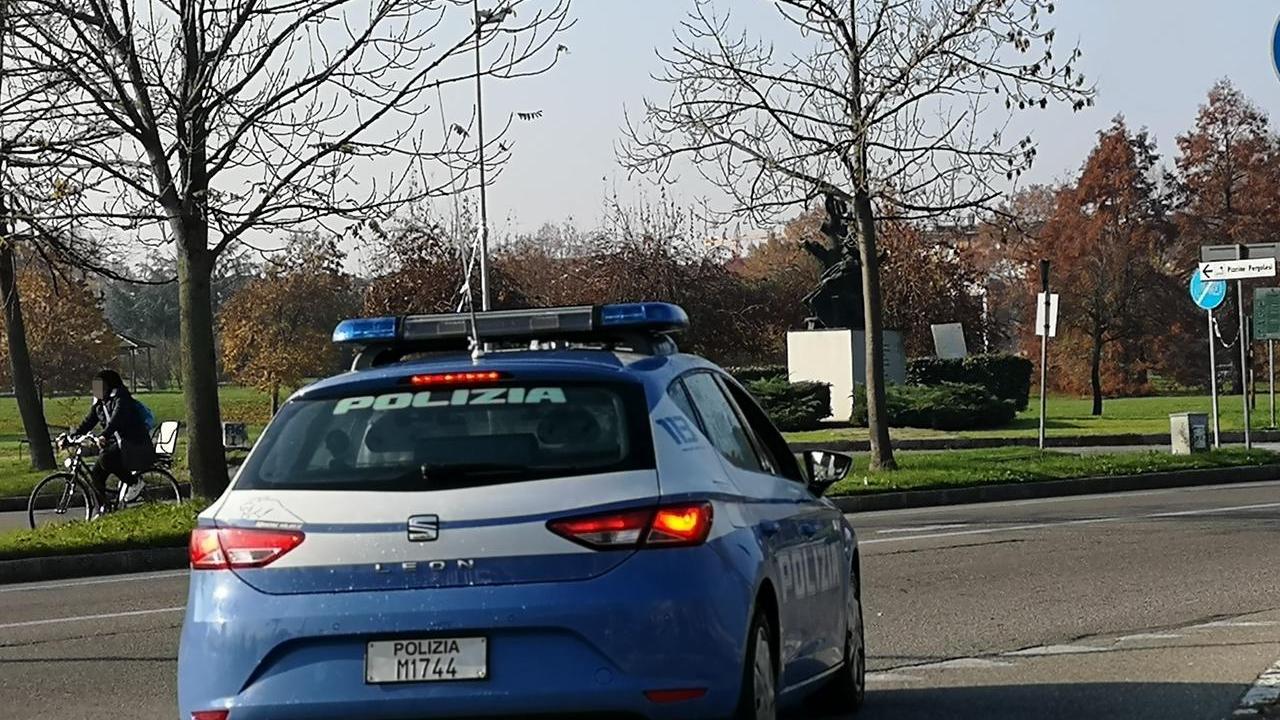 Modena, lancia una molotov contro i vicini di casa