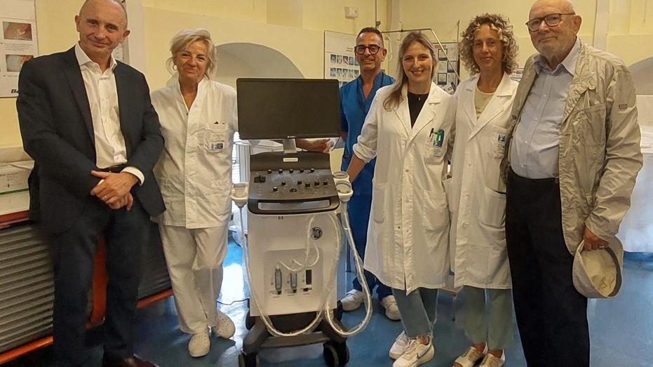 Pescia, donato un nuovo ecocolordoppler per il reparto di Nefrologia e dialisi