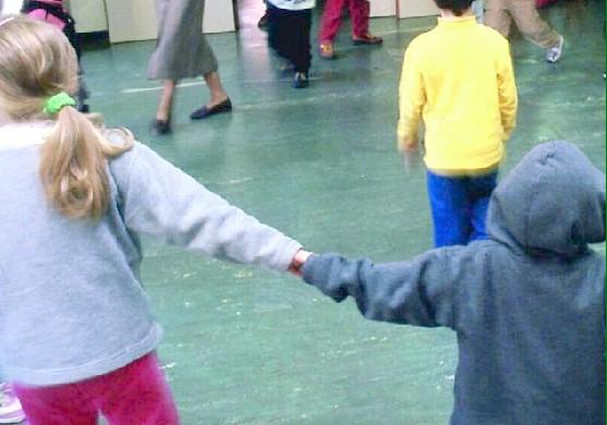 Olbia, l’asilo che allontanò un bimbo perderà dal 2025 la parità scolastica