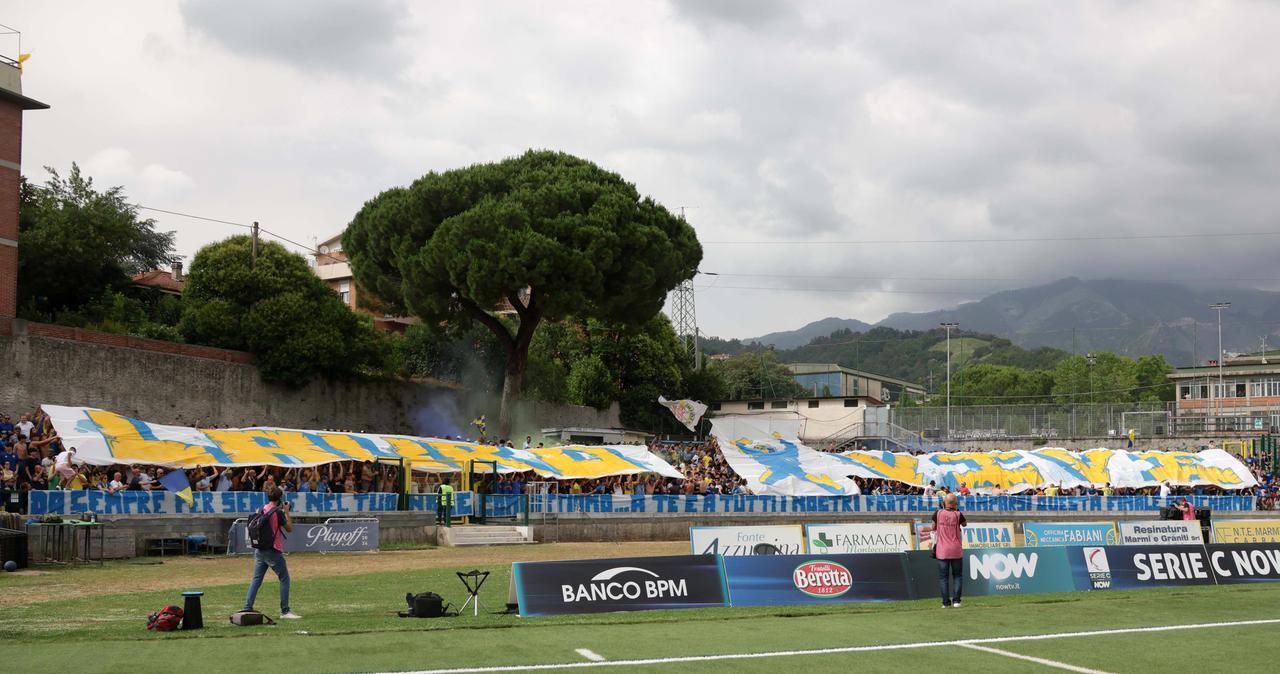 
	I tifosi azzurri della Curva Nord (foto Cuffaro/Matelli)

