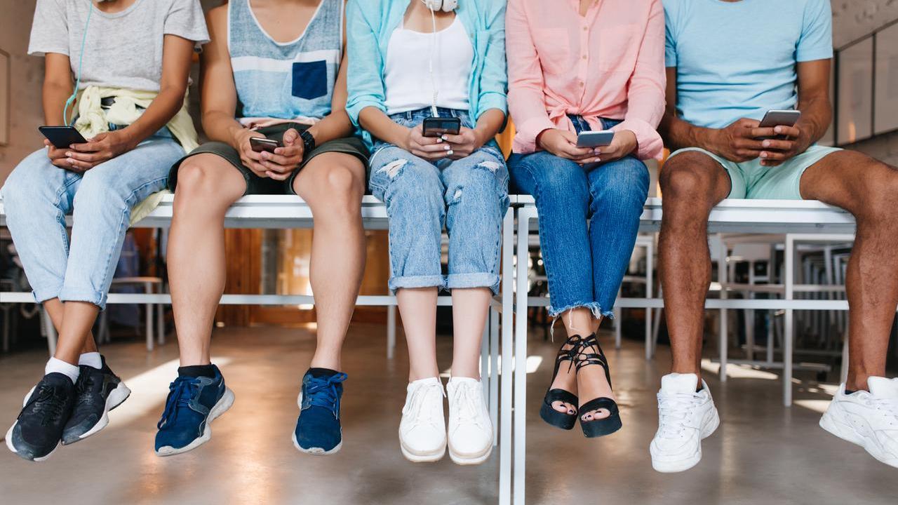 L’Ausl di Modena in campo: «I ragazzi ci parlano di suicidio, la condivisione è la via d’uscita»