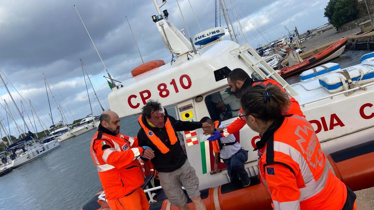 Turista francese ricoverato all’ospedale di Sassari dopo una caduta all’Asinara