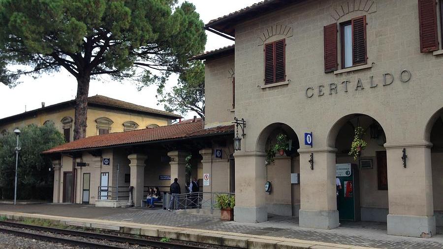 Certaldo, travolto dal treno vicino alla stazione