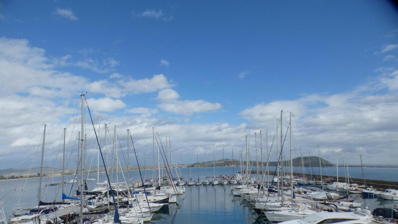 Uno scorcio del porto a Talamone (foto Enzo Russo)