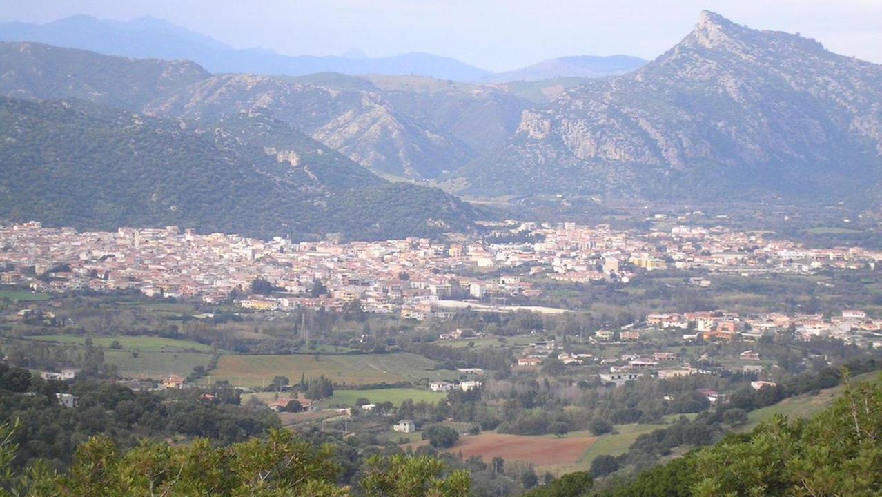 Siniscola, Abbanoa al lavoro per la manutenzione della condotta in via Sassari