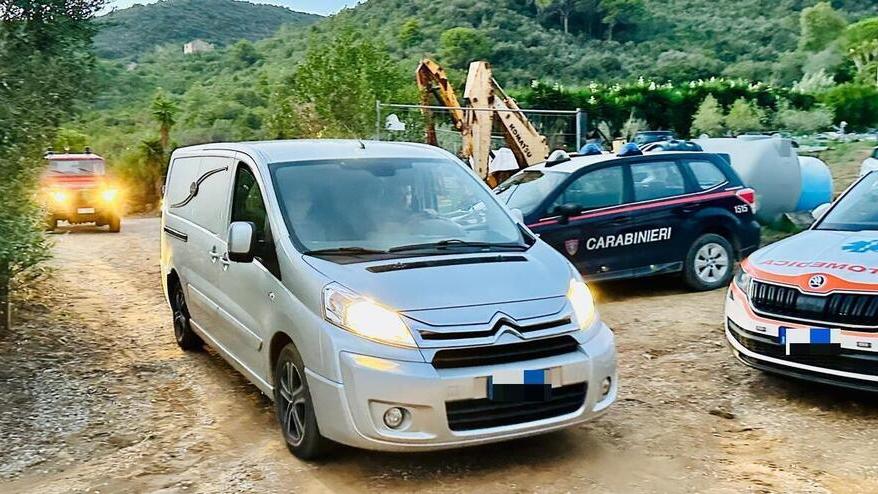 Elba, trovato un cadavere nel bosco: potrebbe essere l'aiuto-cuoco scomparso