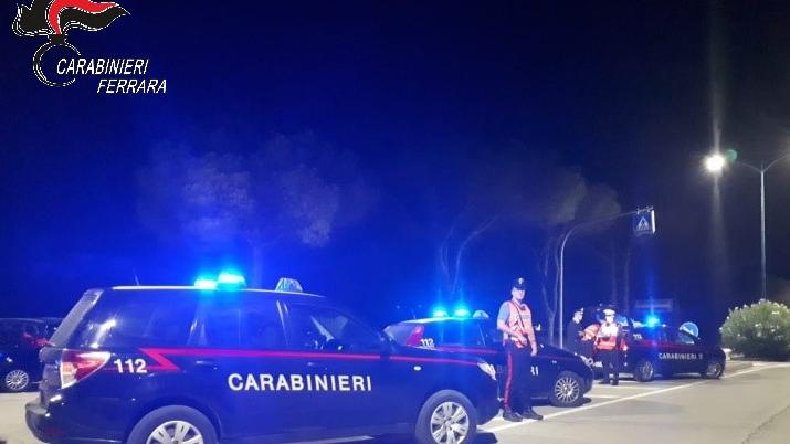 Lido Estensi, trovato con 20 grammi di cocaina nelle mutande: arrestato