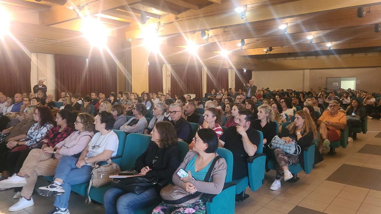 Polo scolastico di Sassuolo, telecamere per multare chi entra in auto