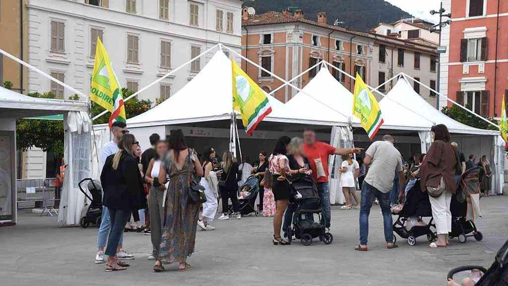 Lo Spino Fiorito in piazza Aranci