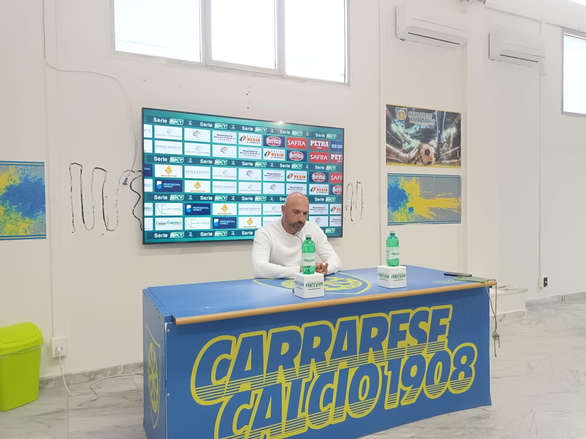 L’allenatore azzurro Antonio Calabro in conferenza