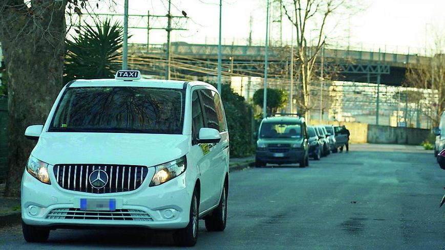 Livorno, Castellaccio senza bus per gli studenti, la rabbia dei genitori: «Non cancellate il servizio taxi»