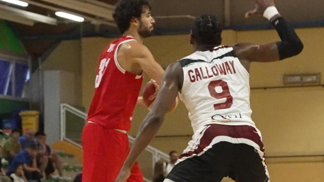 La Unahotels cede agli Shark dell’ex Galloway