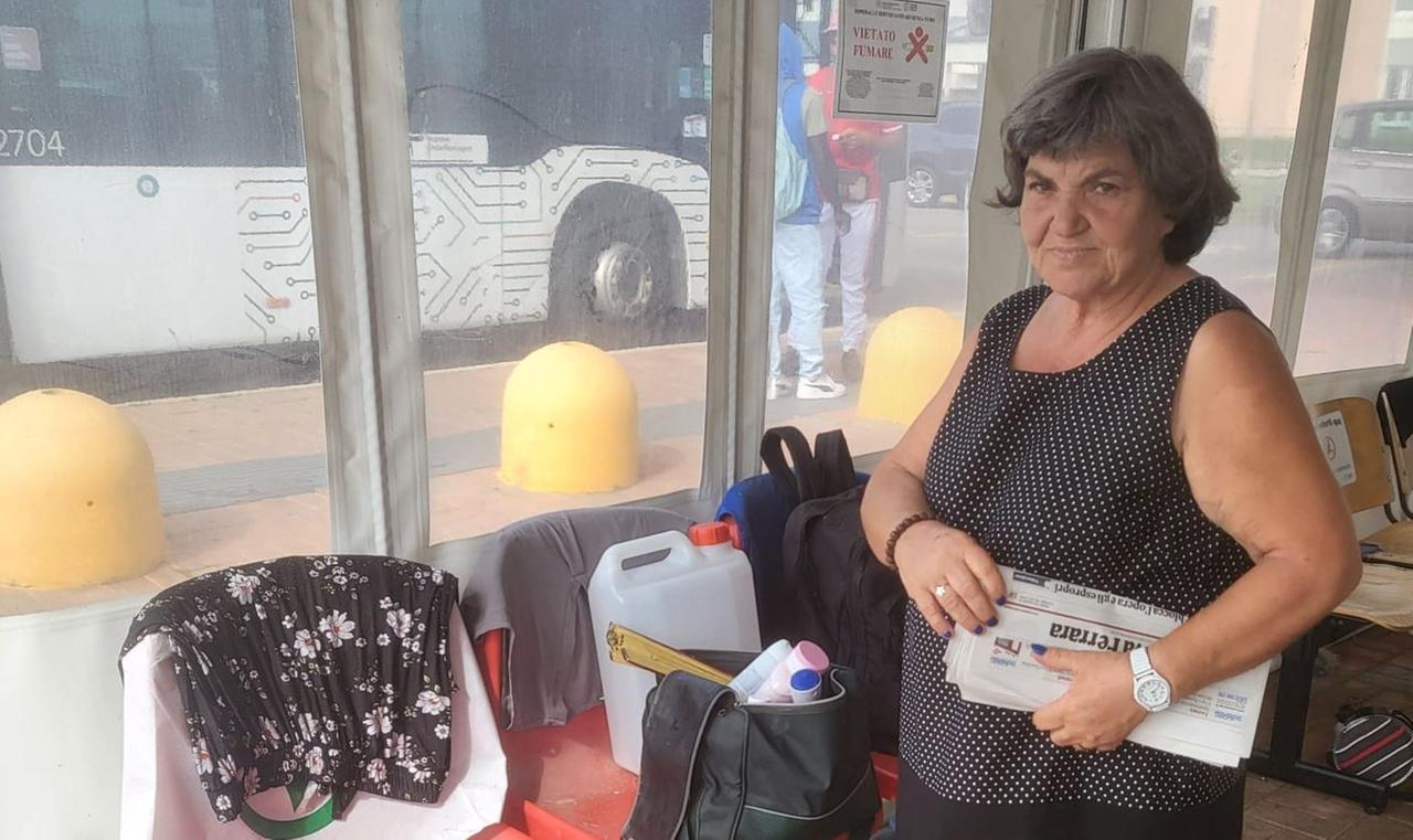 Ferrara, alla famiglia in gazebo le chiavi di una casa dell’Acer