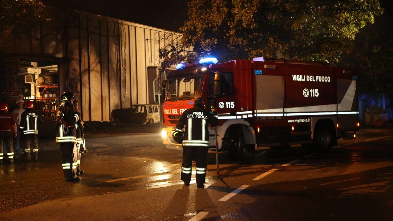 Vigili del fuoco in azione (foto archivio)