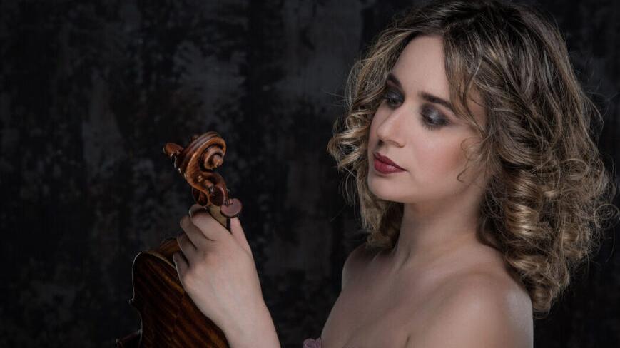La violinista Anna Tifu protagonista in nome di Bosso