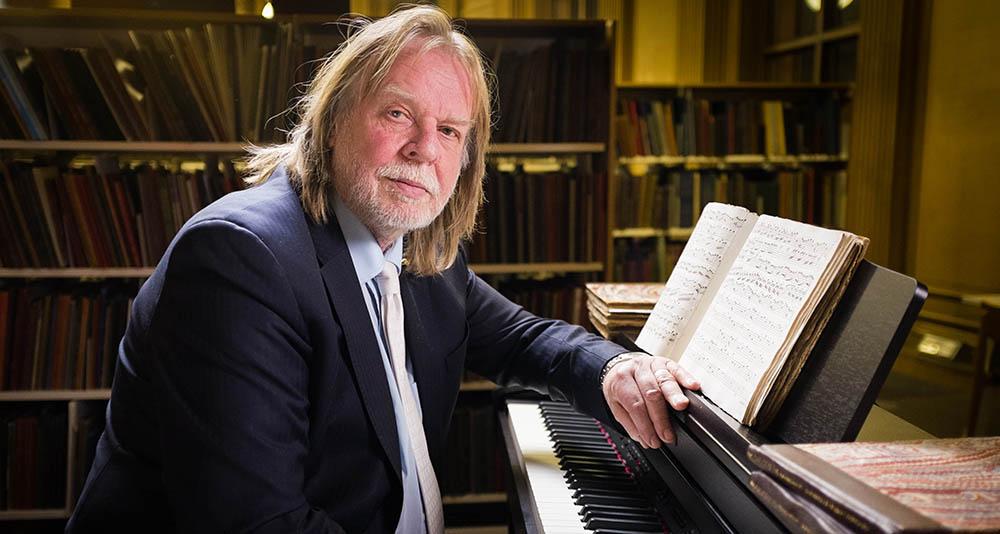 Un pezzo di storia degli Yes, a Livorno la leggenda del rock progressive Rick Wakeman