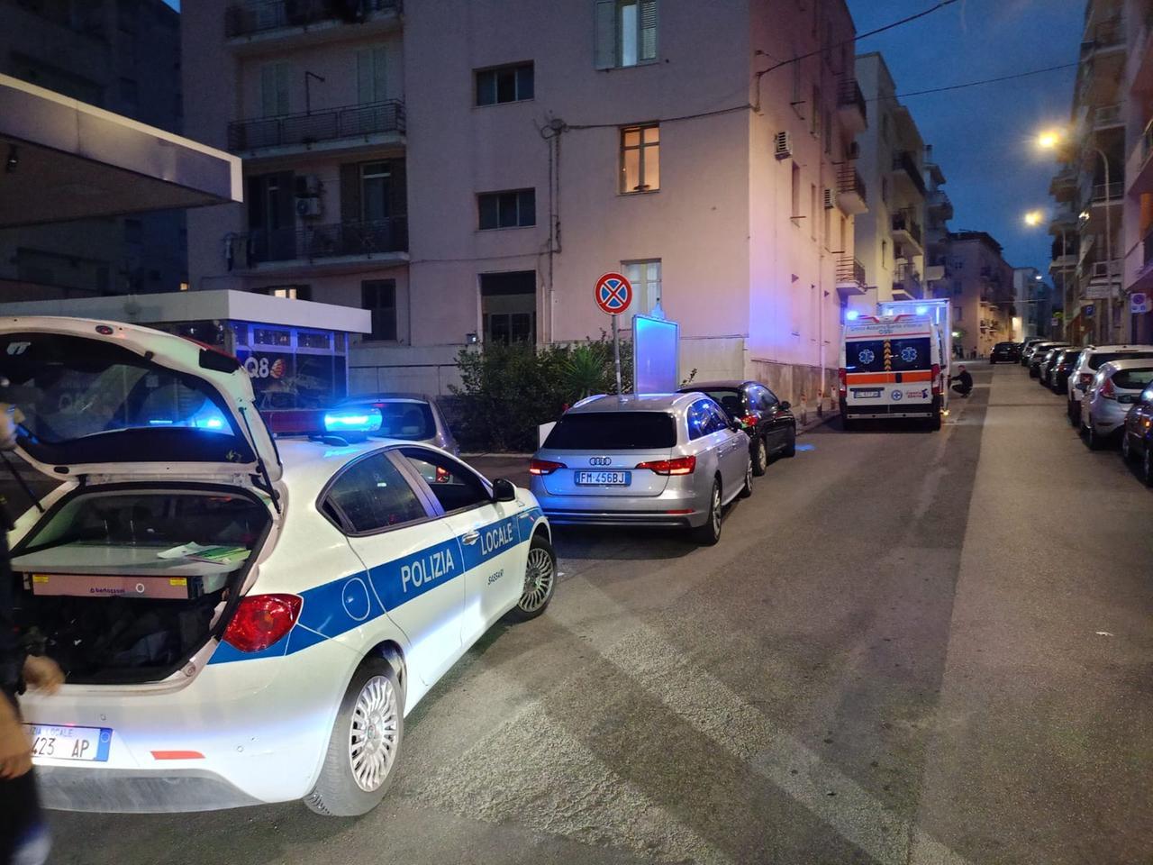 Sassari, investe mamma e bimbo di due anni nel passeggino e non si ferma per i soccorsi