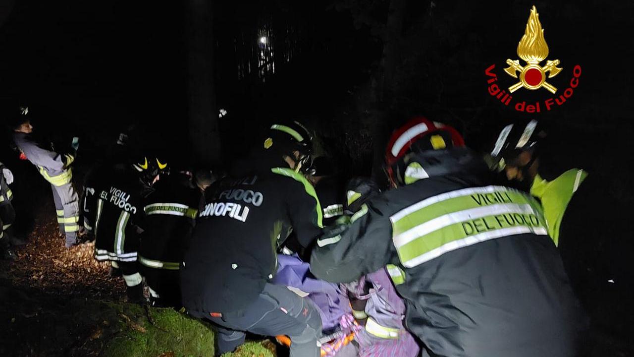 Le ricerche dei vigili del fuoco