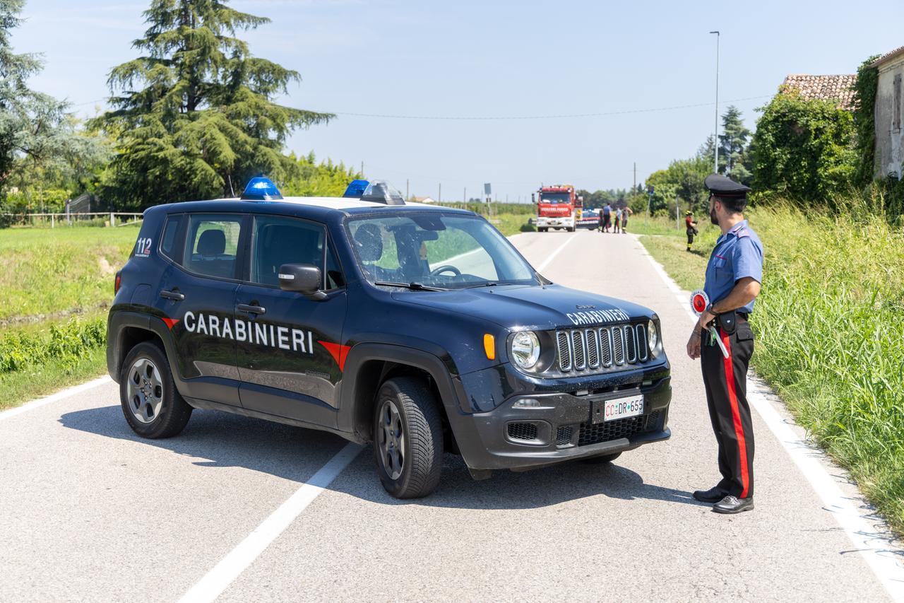
	Una pattuglia dei carabinieri (foto d'archivio)

