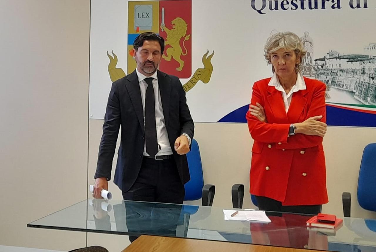 Livorno, arrestato dopo aver accoltellato un 50enne in piazza della Repubblica