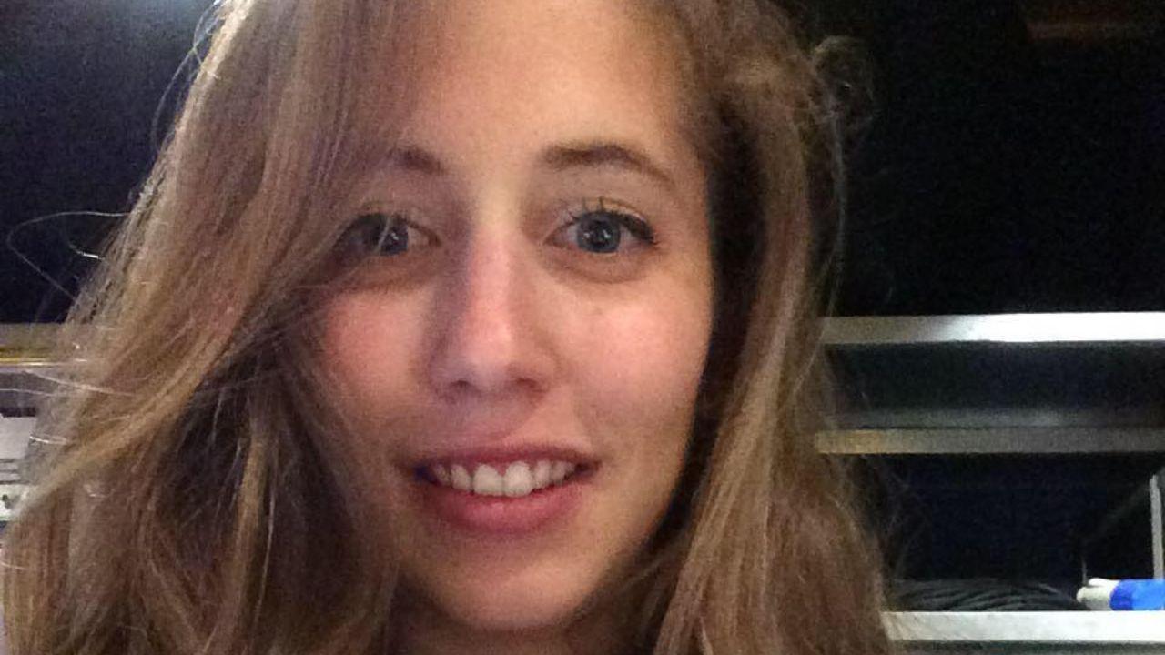 Napoli, colpita da una statuetta caduta da un balcone: morta turista di 30 anni