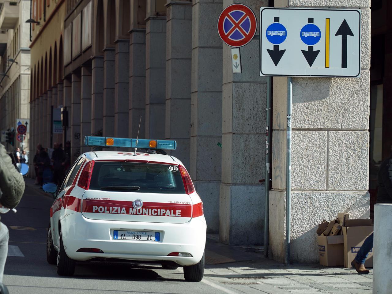 
	Una pattuglia della polizia municipale (foto d'archivio)

