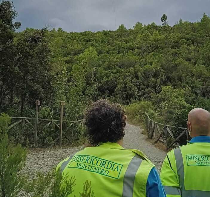 Livorno, cade nel bosco al Castellaccio: soccorsa una donna - Il Tirreno