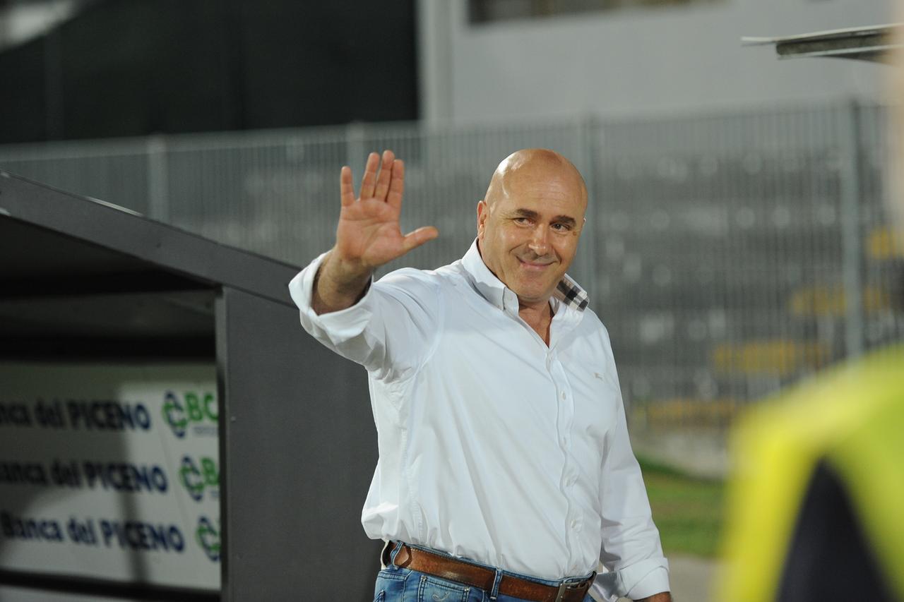 
	Stefano Bandecchi, livornese, fondatore di Unicusano e leader di Alternativa Popolare

