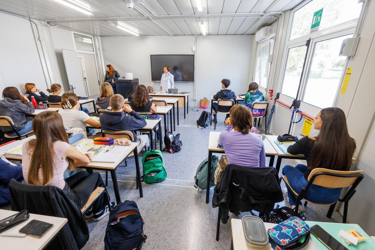 Ferrara, il liceo Carducci fa all’anglosassone. Ma non chiamateli container