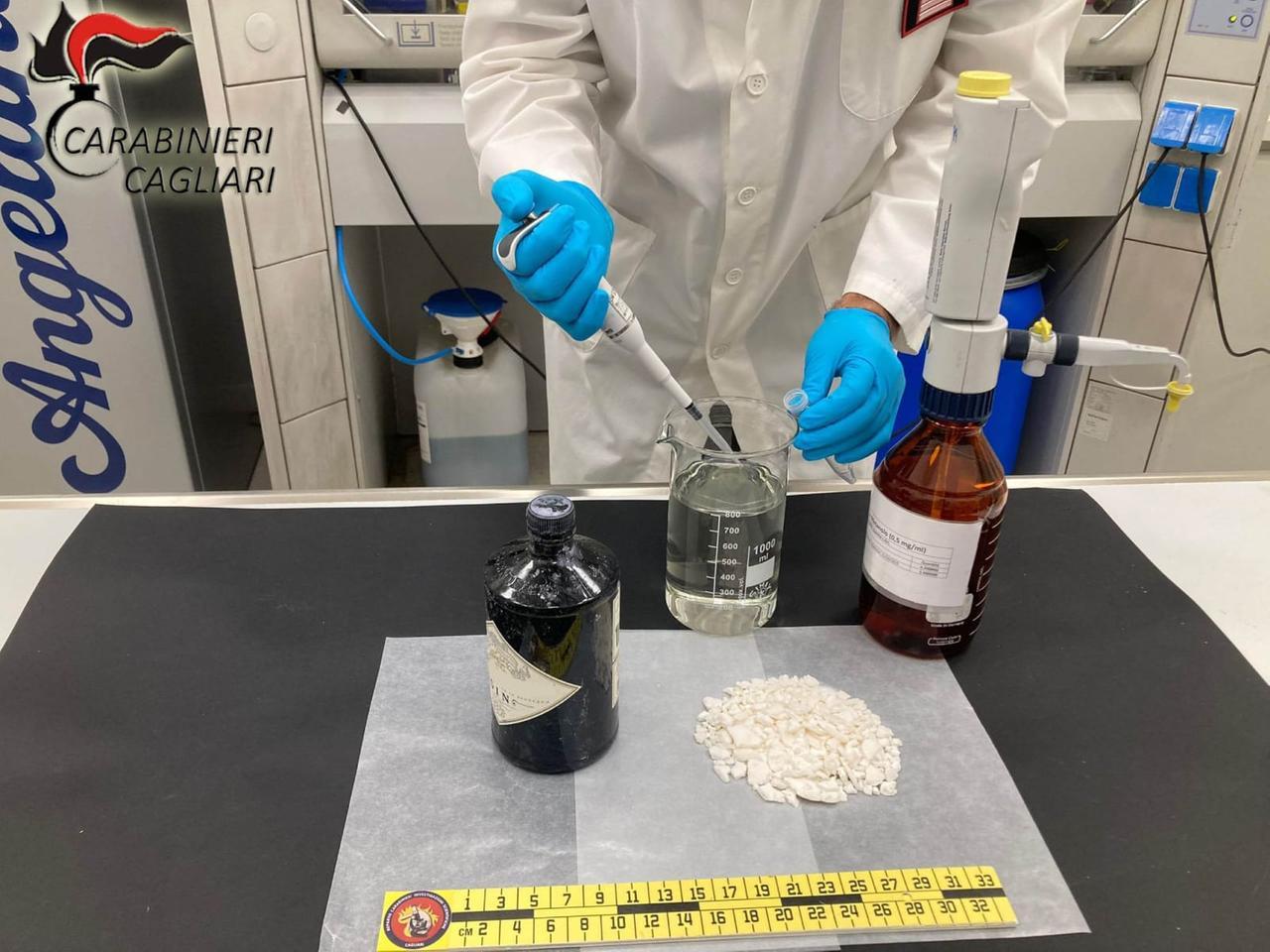 Cagliari, scende dal treno con 700 dosi di ketamina: arrestato