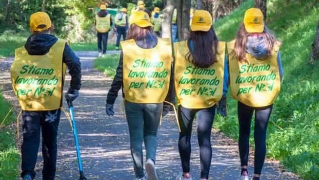 Prato, cittadini e studenti in campo per un ambiente più bello
