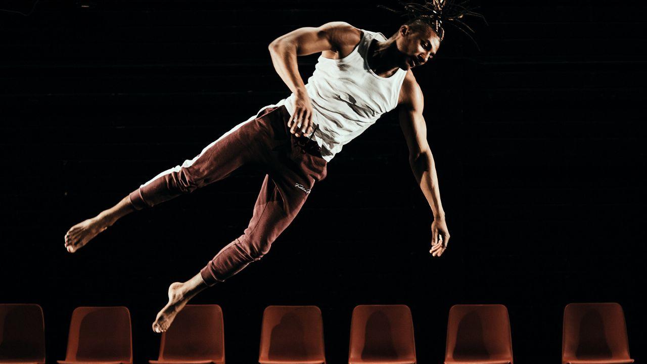A Livorno la danza contemporanea racconta. E poi torna nei cortili della città