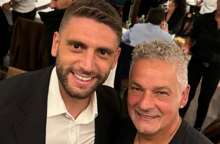 Sassuolo tra un super Mulattieri e l'attesa di Berardi, che abbraccia Baggio