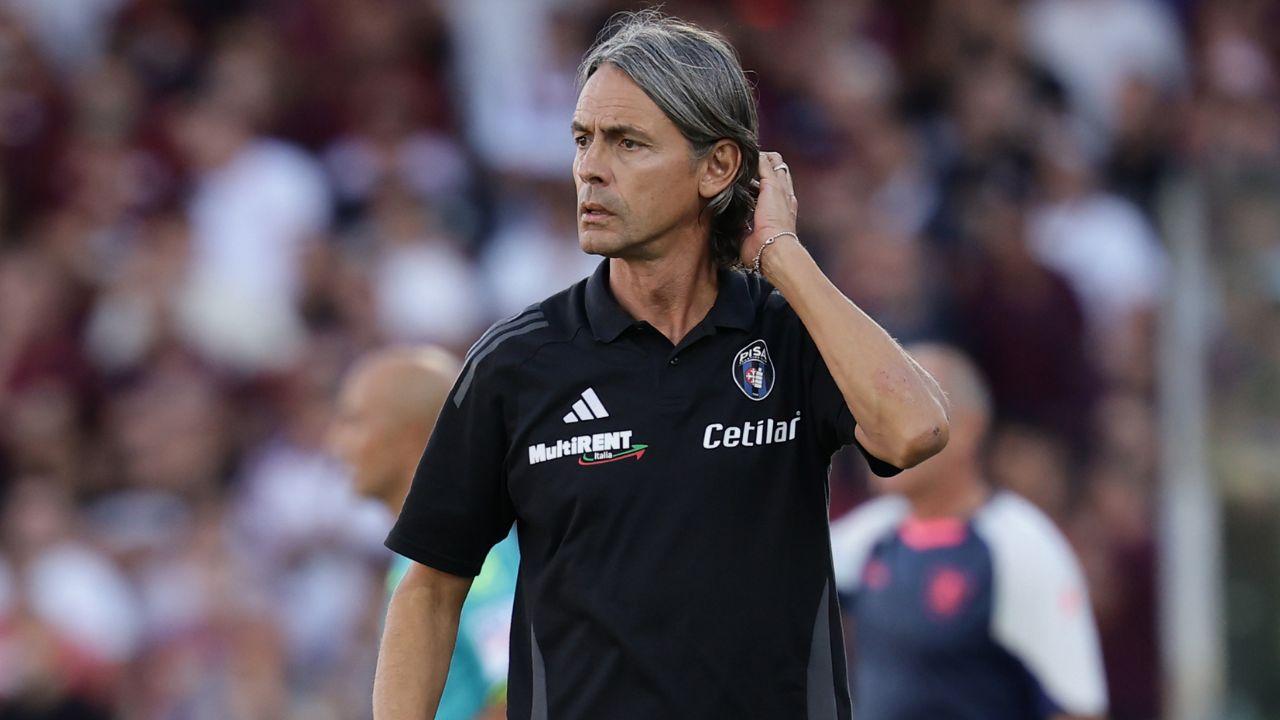 Il tecnico nerazzurro Filippo Inzaghi mentre segue la partita vinta dai suoi sul campo della Salernitana